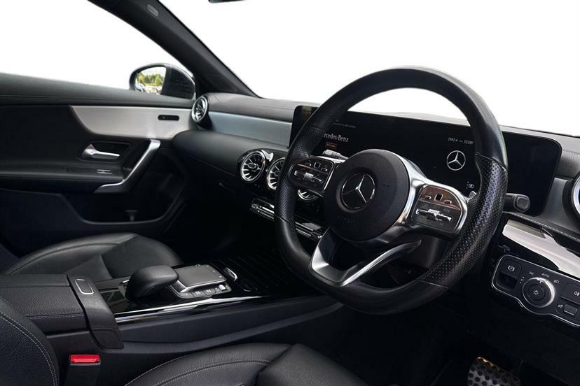 Mercedes-Benz CLA Class 200 Amg Line Executive Tip Blue #5
