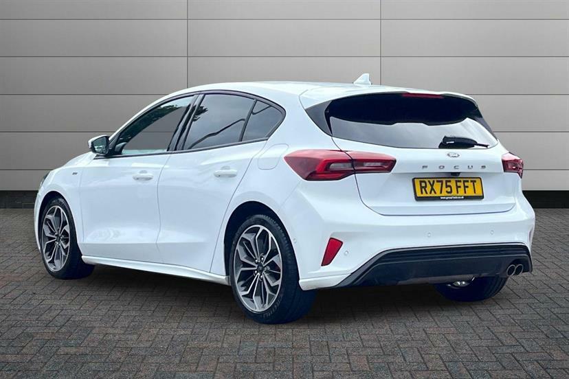 Ford Focus 1.0 Ecoboost Hybrid Mhev St-line X White #3
