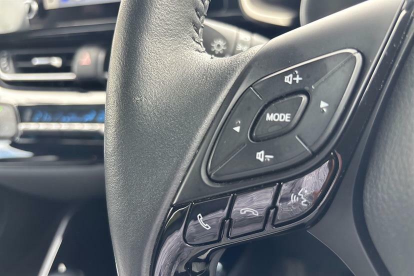 Toyota C-Hr Icon #26