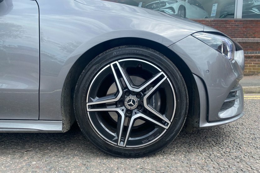 Mercedes-Benz CLA Class 1.3 Cla180 Amg Line Premium Coupe 7G- KP23XPJ Grey #4