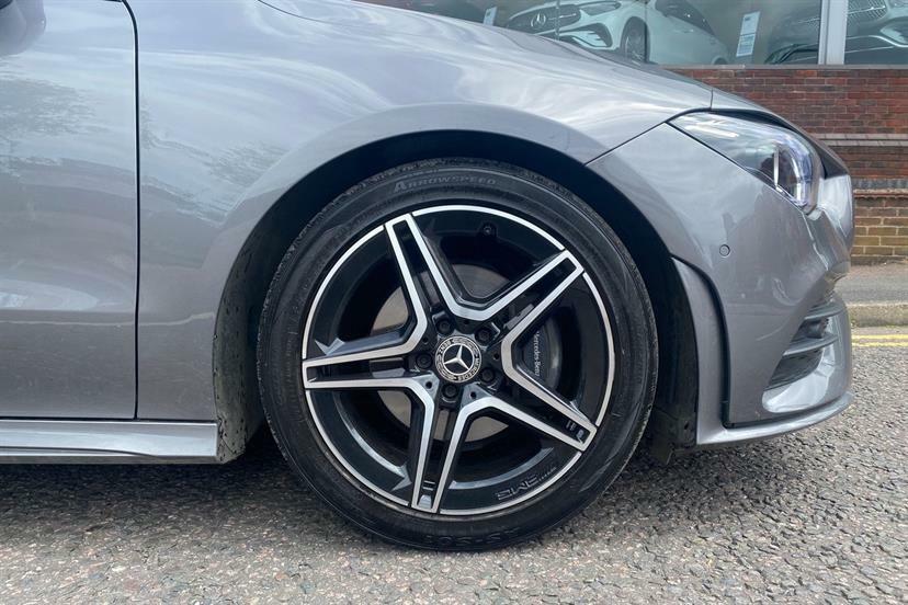 Mercedes-Benz CLA Class 180 Amg Line Premium Tip Grey #4
