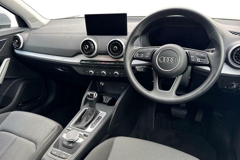 Audi Q2 35 Tfsi Sport S Tronic Cs Silver #6