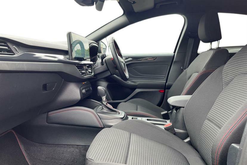 Ford Focus 1.0 Ecoboost Hybrid Mhev 155 St-line X Ed White #2