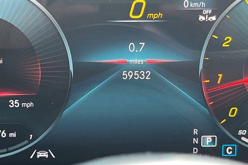 Mercedes-Benz GLA Class 200 Amg Line Premium White #5