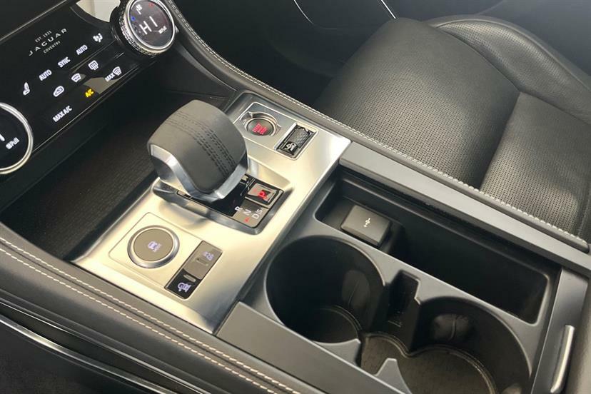 Jaguar F-Pace Jaguar Estate 2.0 D200 R-dynamic Se Aut Black #13