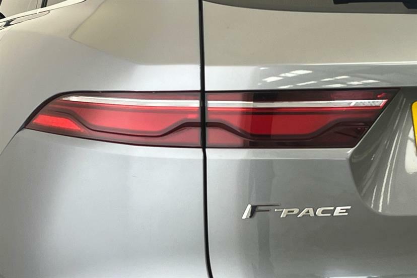 Jaguar F-Pace Jaguar Estate 2.0 D200 R-dynamic Se Aut Black #19