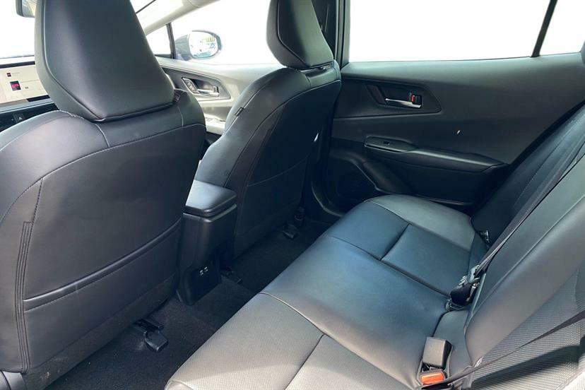 Toyota Prius 2.0 Phev Design Cvt Hatchback PX75VHU Silver #10