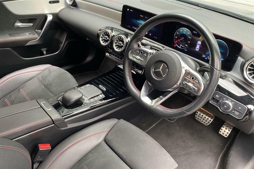 Mercedes-Benz CLA Class 200 Amg Line Premium Tip Blue #5