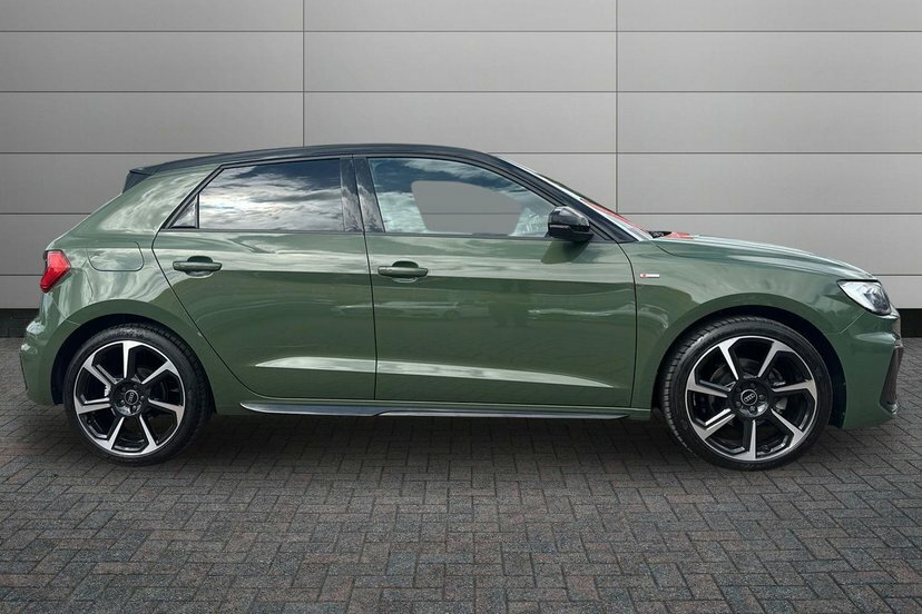 Audi A1 1.0 Tfsi 30 Black Edition Sportback S T Green #4