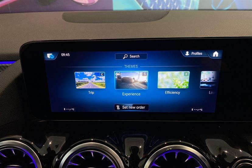 Mercedes-Benz GLA Class Gla 250E Amg Line Executive Blue #57