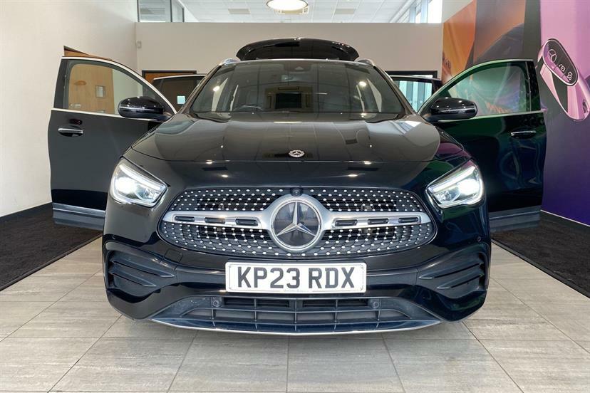 Mercedes-Benz GLA Class Gla 250E Amg Line Executive Blue #18