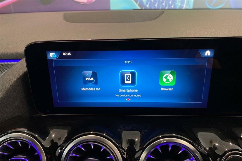 Mercedes-Benz GLA Class Gla 250E Amg Line Executive Blue #58