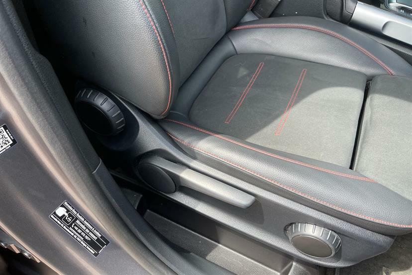 Mercedes-Benz GLB Class 35 4Matic Premium Plus 8G-tronic Grey #19