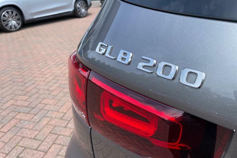 Mercedes-Benz GLB Class 35 4Matic Premium Plus 8G-tronic Grey #34
