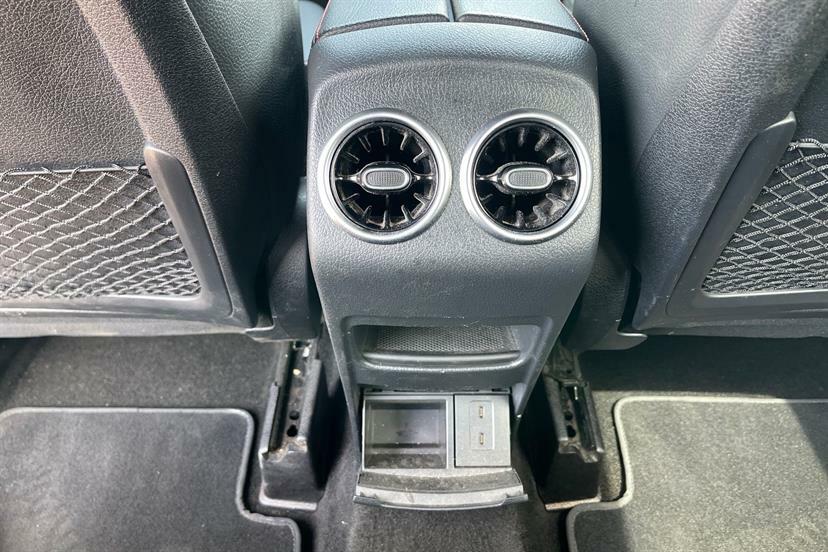 Mercedes-Benz GLB Class 35 4Matic Premium Plus 8G-tronic Grey #32