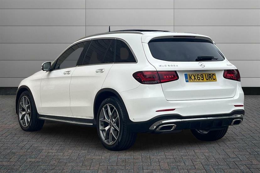 Mercedes-Benz GLC Class 300D 4Matic Amg Line Premium Pls 9G-tronic White #2