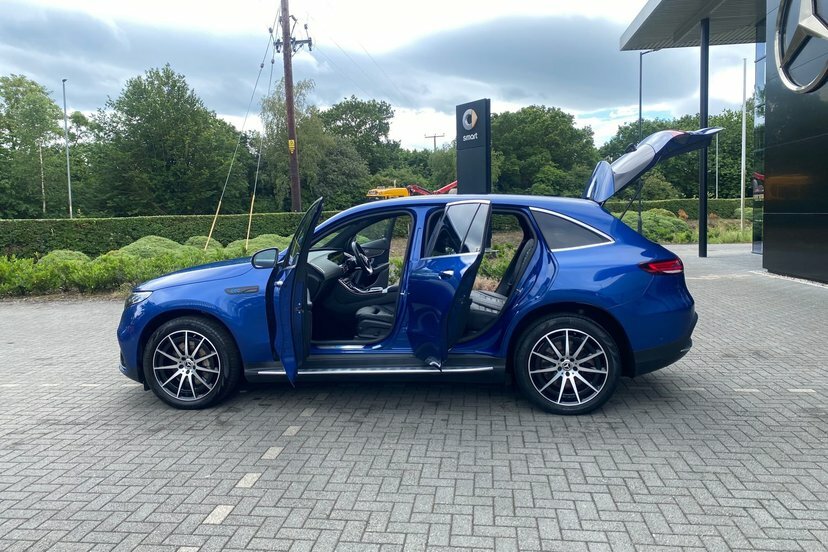 Mercedes-Benz EQC Amg Line Edition Black #34