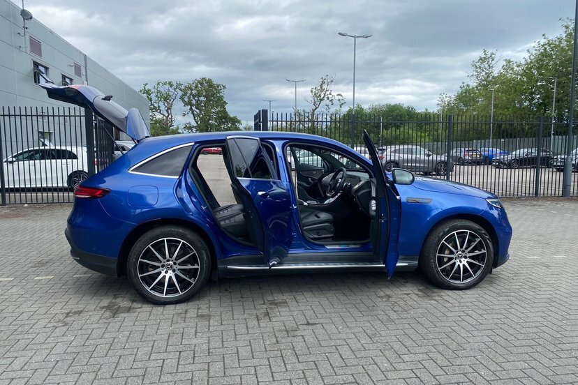 Mercedes-Benz EQC Amg Line Edition Black #36