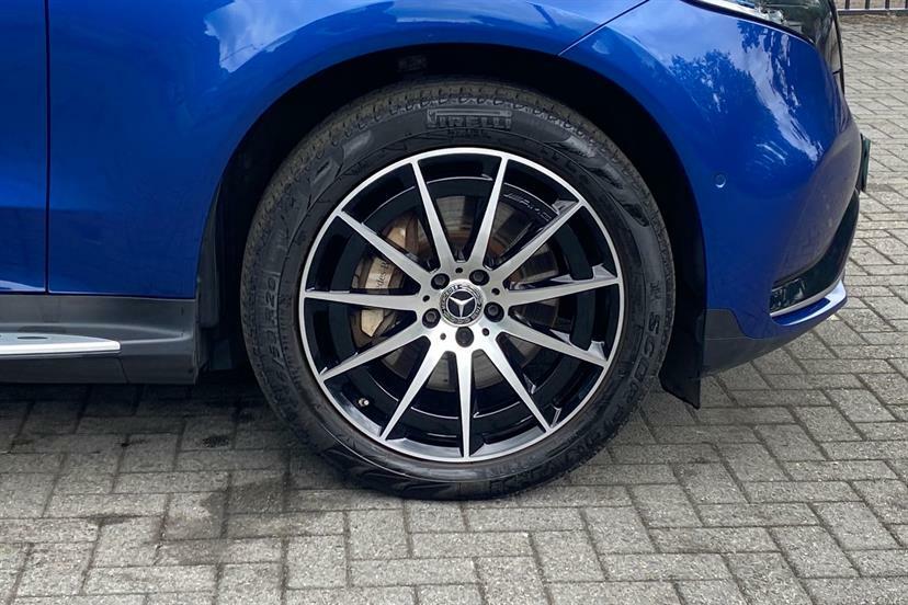 Mercedes-Benz EQC 400 300Kw Amg Line Edition 80Kwh Blue #2