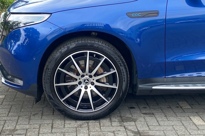 Mercedes-Benz EQC Amg Line Edition Black #17