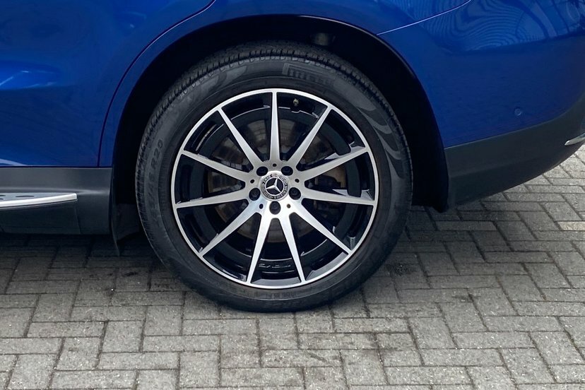 Mercedes-Benz EQC Amg Line Edition Black #22