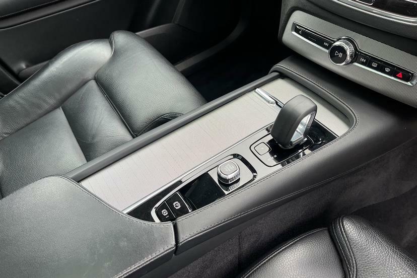 Volvo XC90 2.0 B5p 250 Core Awd Geartronic Blue #8