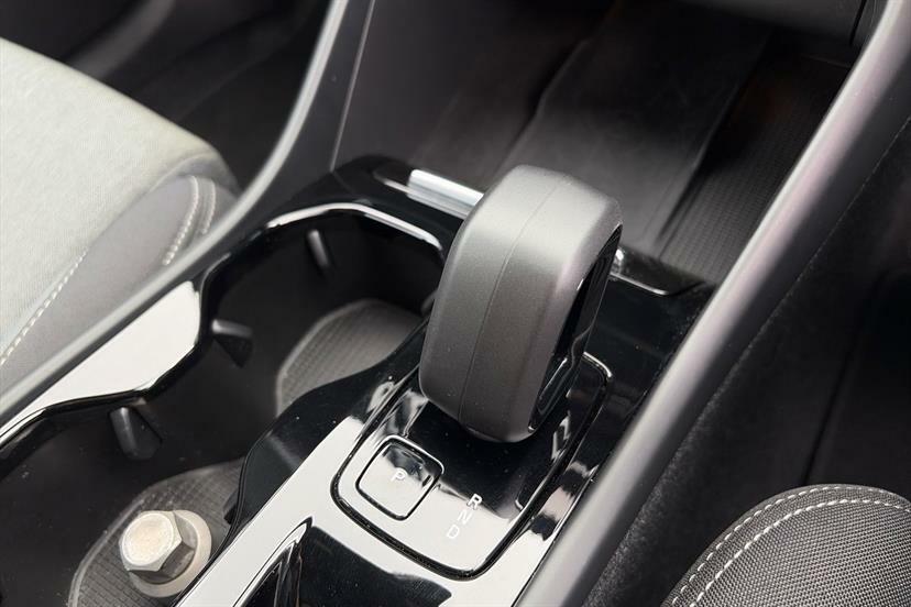 Volvo XC40 Core, B3 Mild Hybrid, Black #8