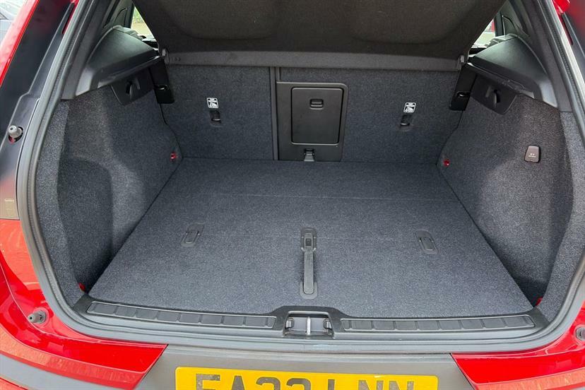 Volvo XC40 Core, B3 Mild Hybrid, Black #9