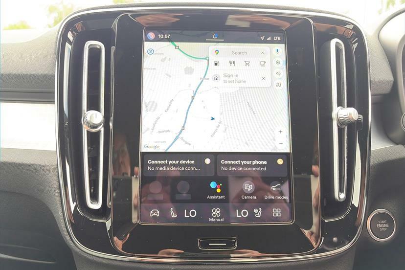 Volvo XC40 Core, B3 Mild Hybrid, Black #12