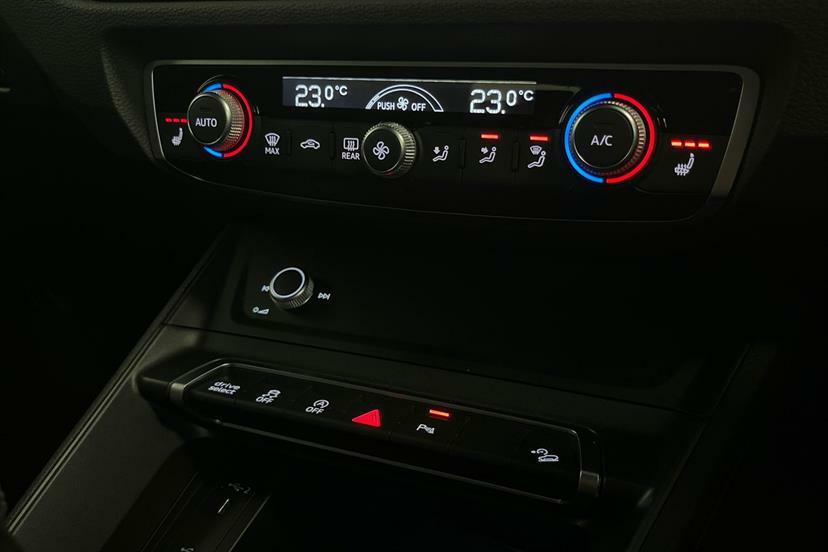 Audi Q3 Q3 Sportback 45 Tfsi Phev Vorsprung E Black #22