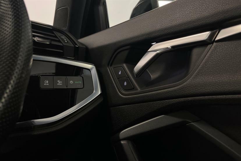 Audi Q3 Q3 Sportback 45 Tfsi Phev Vorsprung E Black #26