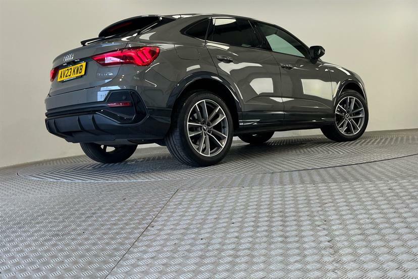 Audi Q3 Q3 Sportback 45 Tfsi Phev Vorsprung E Black #34