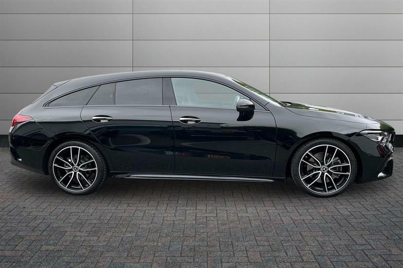 Mercedes-Benz CLA Class 200 Amg Line Premium Tip Black #2