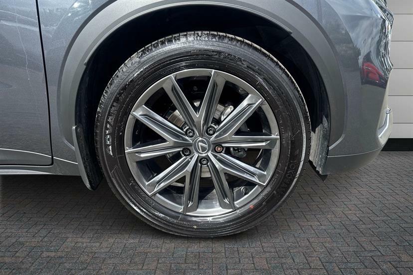 Lexus LBX 1.5 Premium Plus E-cvt Grey #5