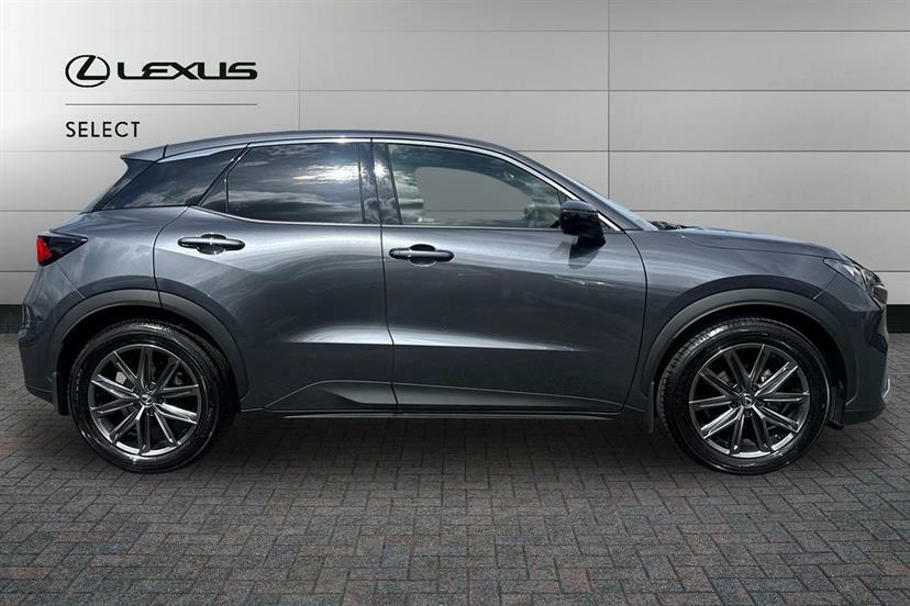 Lexus LBX 1.5 Premium Plus E-cvt Grey #4