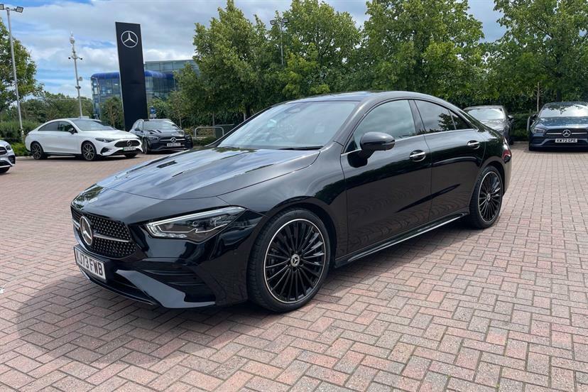 Mercedes-Benz CLA Class 200 Sport Executive Tip White #25