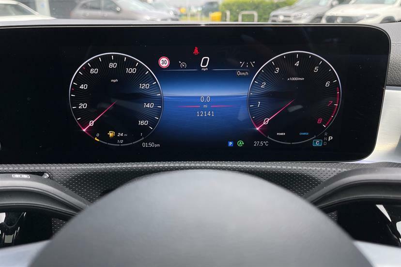 Mercedes-Benz CLA Class 180 Amg Line Premium Plus Tip Black #6