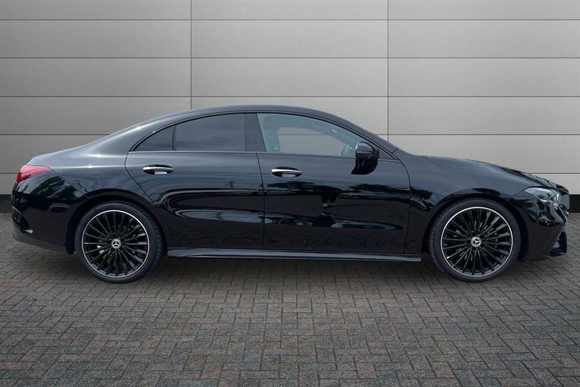Mercedes-Benz CLA Class 180 Amg Line Premium Plus Tip Black #3