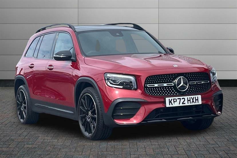 Mercedes-Benz GLB Class 200 Amg Line Premium Night Ed 7G-tronic Red