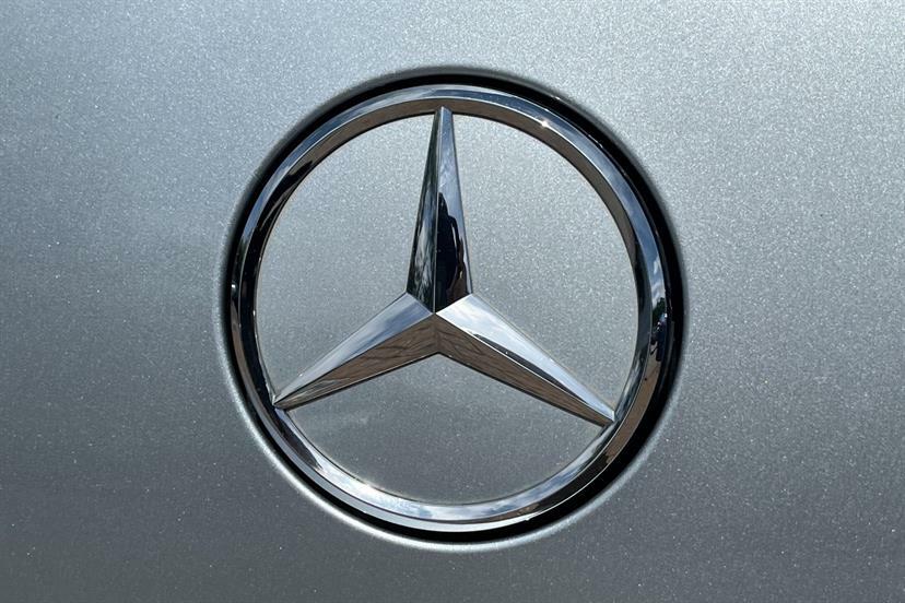 Mercedes-Benz E Class 2.0 E300de 13.5Kwh Amg Line Estate Plug Blue #55