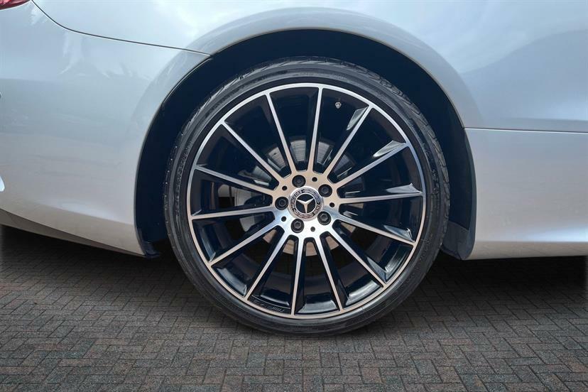 Mercedes-Benz E Class E220d Amg Line Night Ed Premium 9G-tronic Silver #4