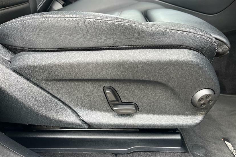 Mercedes-Benz EQC Suv Grey #43
