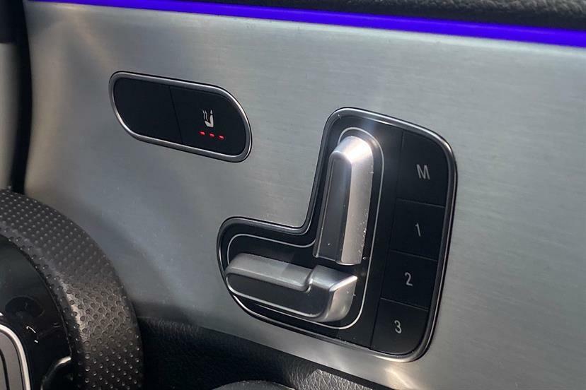 Mercedes-Benz CLA Class Cla 200 Amg Line Premium Tip Black #18