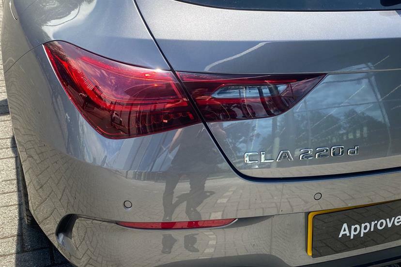 Mercedes-Benz CLA Class Cla 200 Amg Line Premium Tip Black #21
