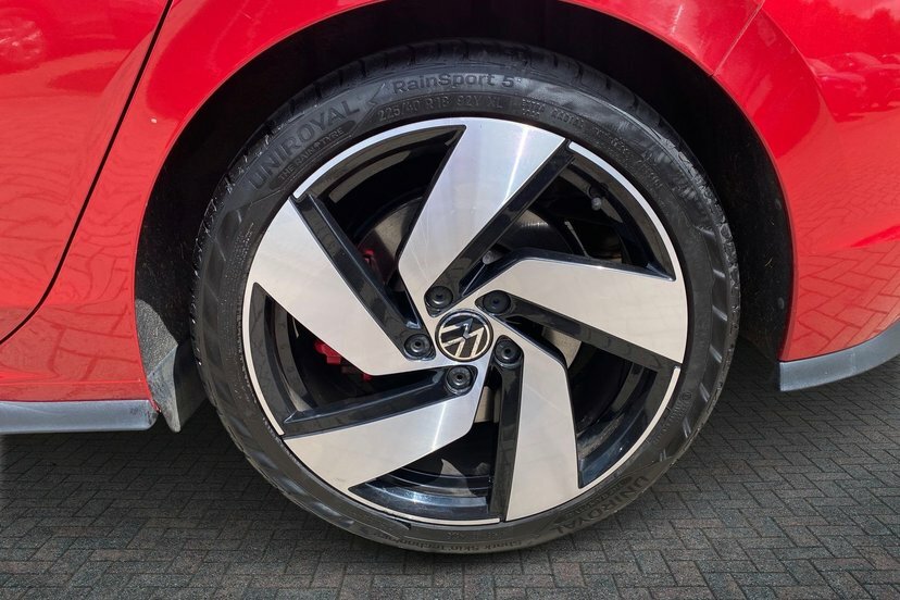 Volkswagen Golf 2.0 Tsi Gti Hatchback Dsg 245 Ps WG24VVB Red #5