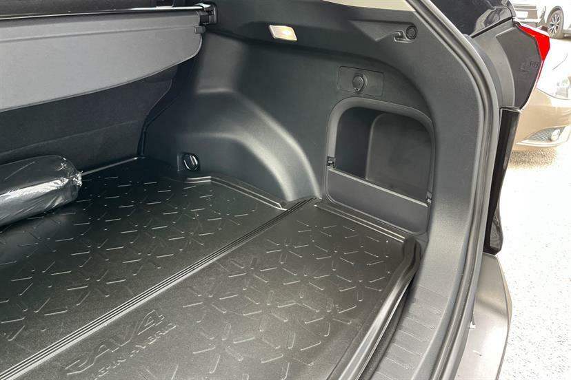 Toyota Rav 4 2.5 Phev Design Cvt White #21