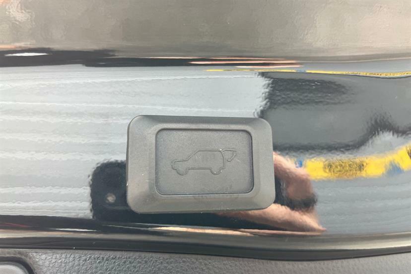 Toyota Rav 4 2.5 Phev Design Cvt White #23