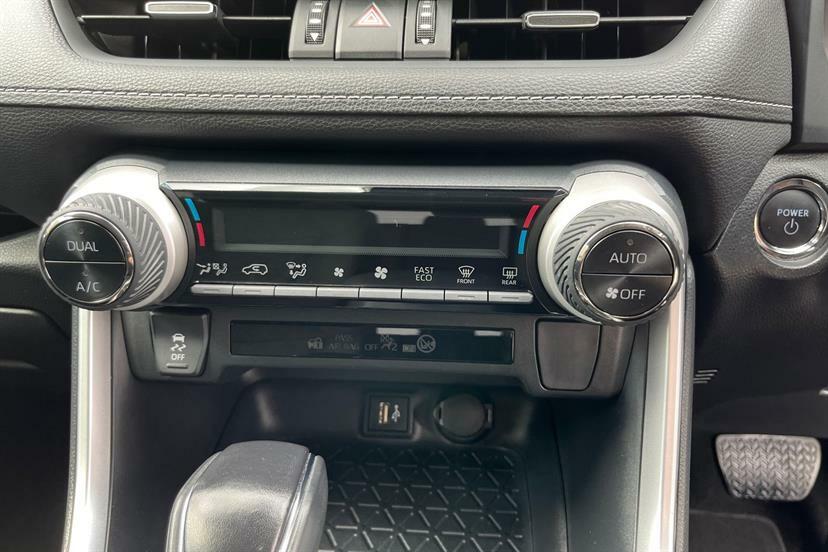 Toyota Rav 4 2.5 Phev Design Cvt White #38