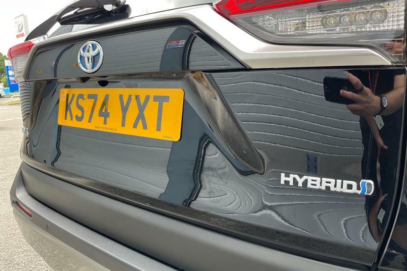 Toyota Rav 4 2.5 Phev Design Cvt White #25