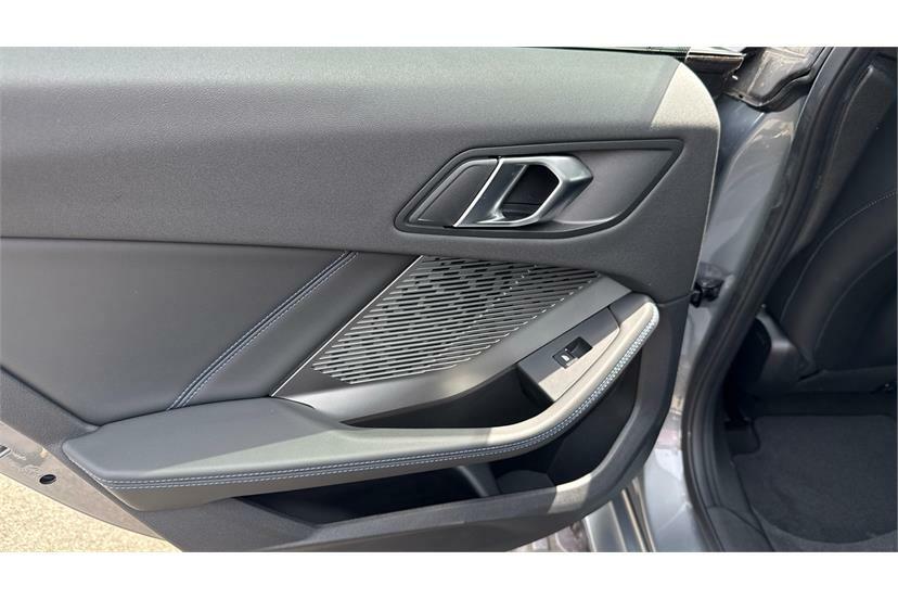BMW 2 Series 220I M Sport Step 2026 Blue #17